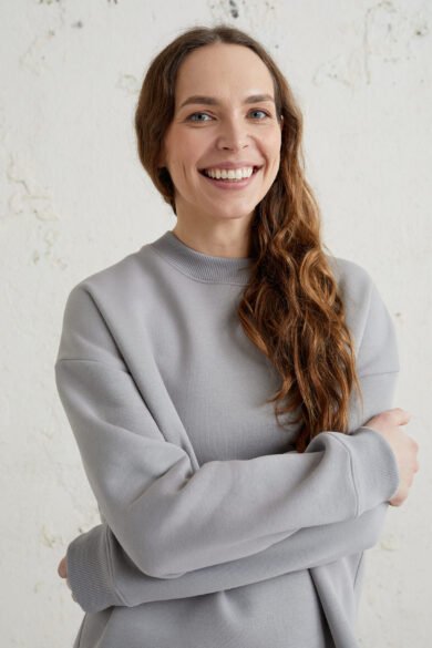 Universalus Tiesaus Kirpimo Dzemperis Pilkas Moterims Adatyte