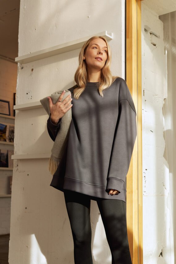 Oversized Dzemperis One Size Deveti Su Tampremis