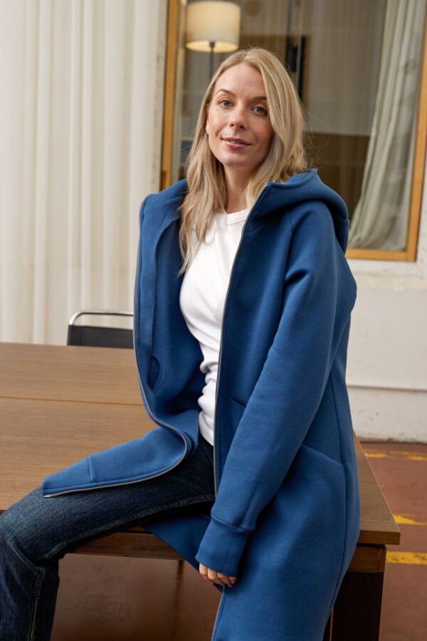 Moteriškas ilgas džemperis su gobtuvu RUONIS